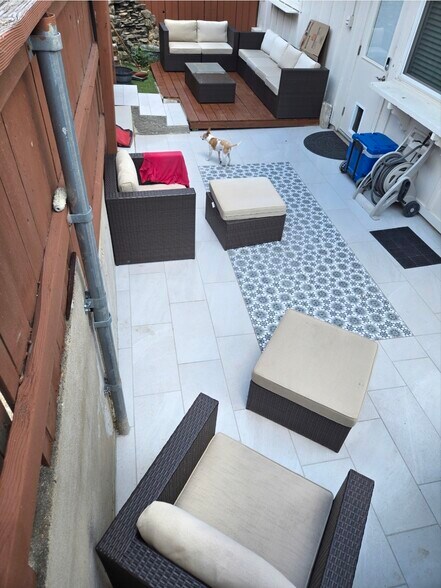 Building Photo - 7401 Sordello Dr