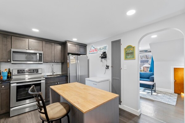 Building Photo - 30 Liberty St