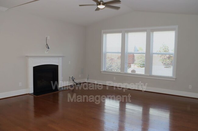 Building Photo - 124 Durban Meadow Dr