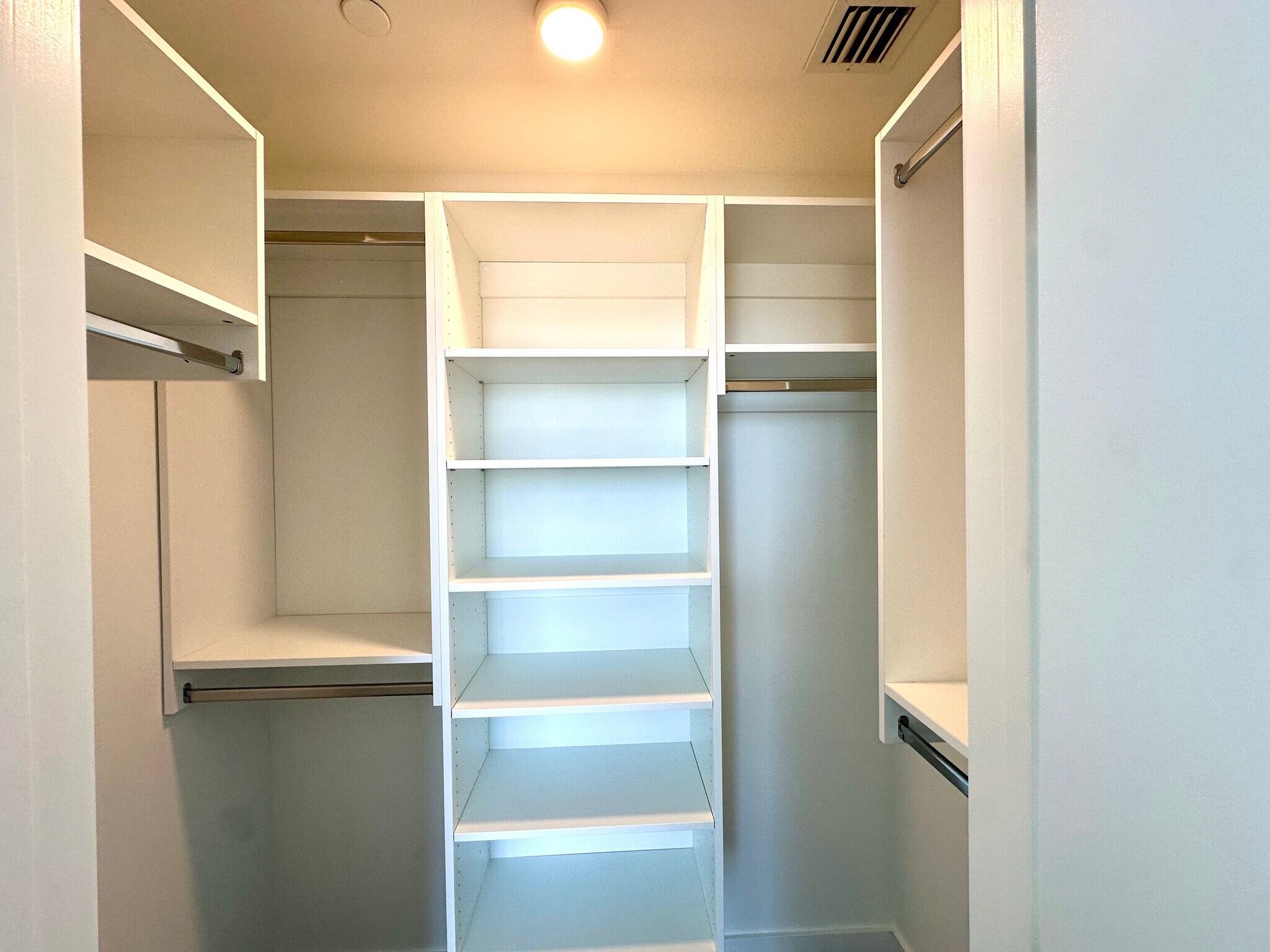 Building Photo - 234 NW 17th St