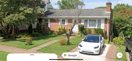 Building Photo - 603 Locust Ave