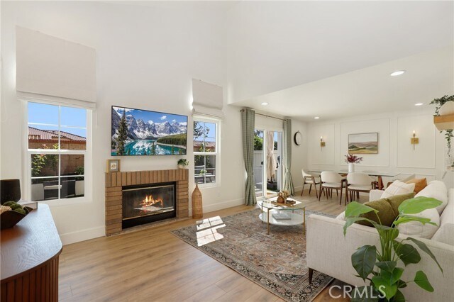 Building Photo - 2332 Aspen St