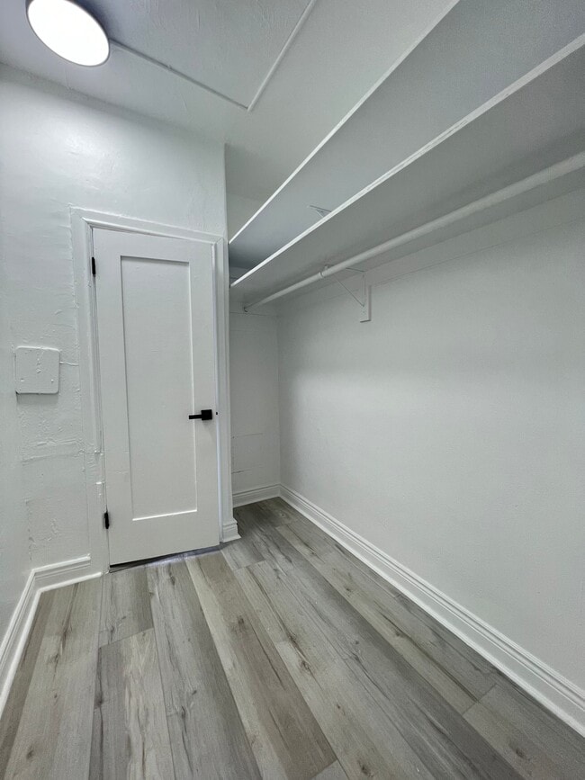 Floorplan - Gramercy Tower Apartments