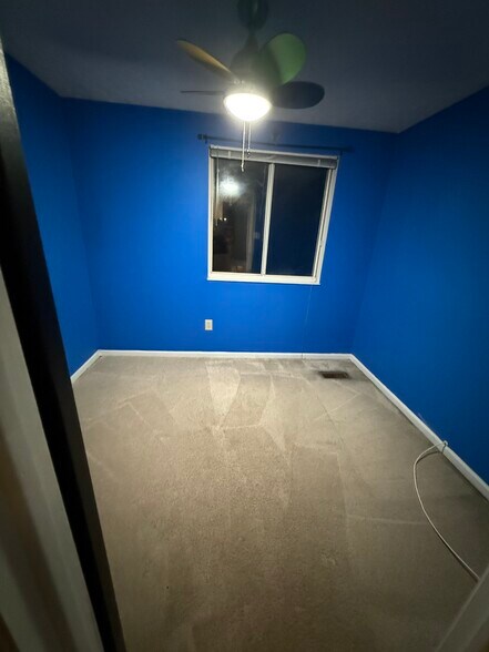 Room - 12400 Morning Light Ter