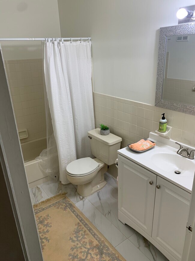 Building Photo - 2292 Costa Rican Dr