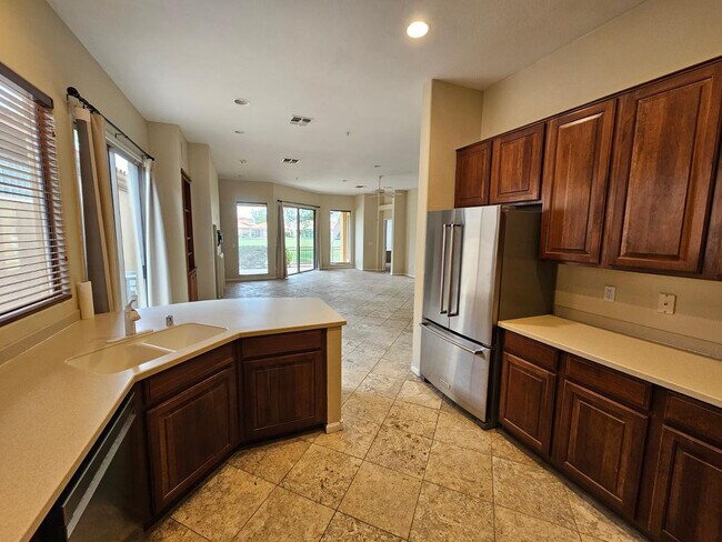 Building Photo - 7849 E Cholla St