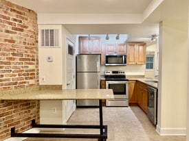 Building Photo - 1833 Lamont St NW