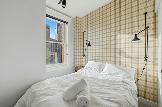 Building Photo - 417 S Dearborn St