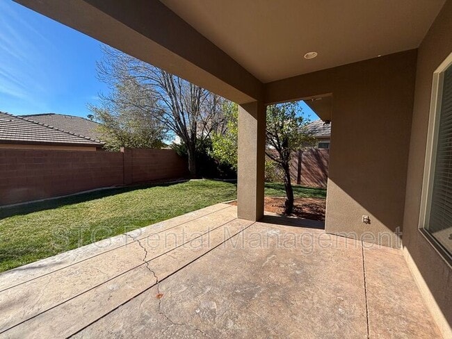 Building Photo - 348 E 1060 S