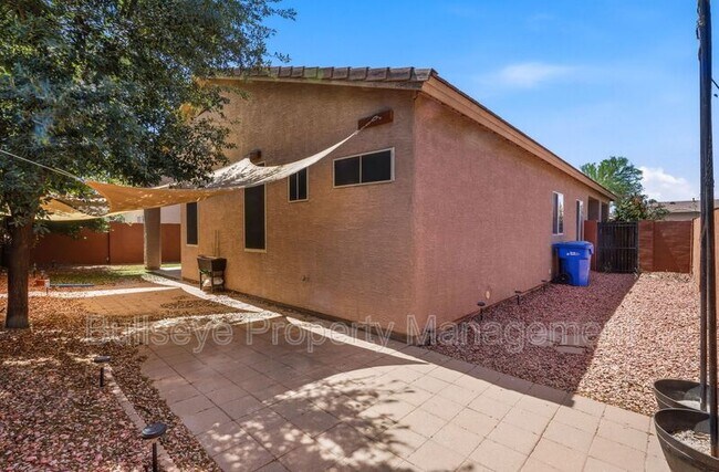 Building Photo - 6519 S 5th Way