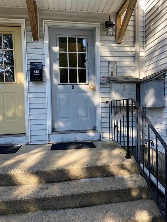 Primary Photo - 6 Bristol St