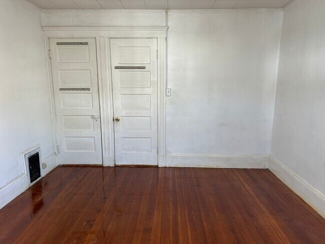 Building Photo - 51 Flynt St