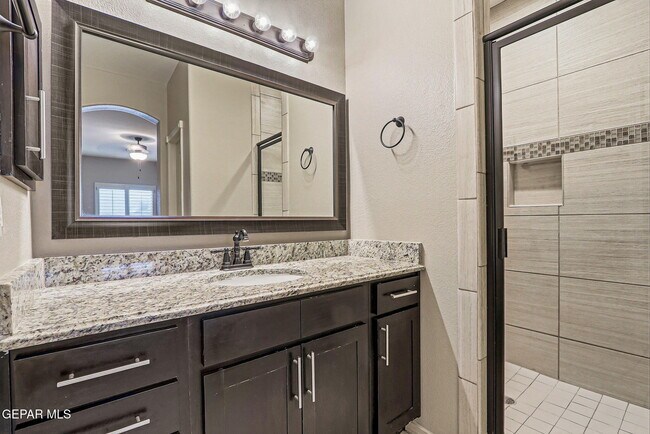 Building Photo - 14949 Jerry Armstrong Ct