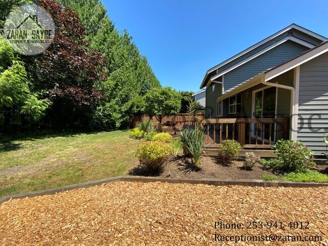 Building Photo - 197- Beautiful air conditioned home on Eas...