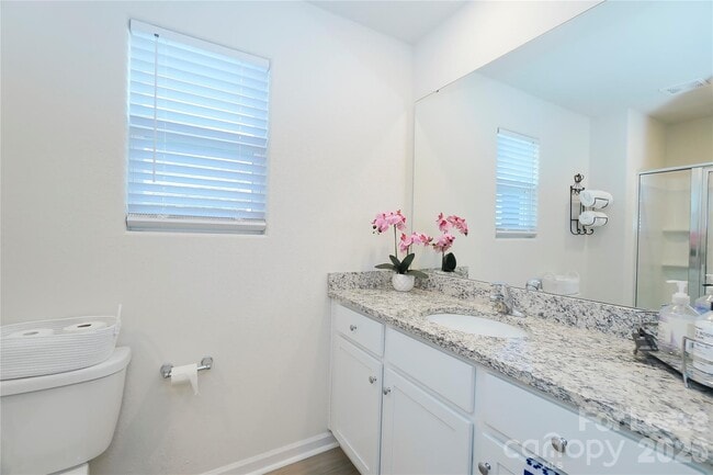 Building Photo - 6008 Lowe Ln