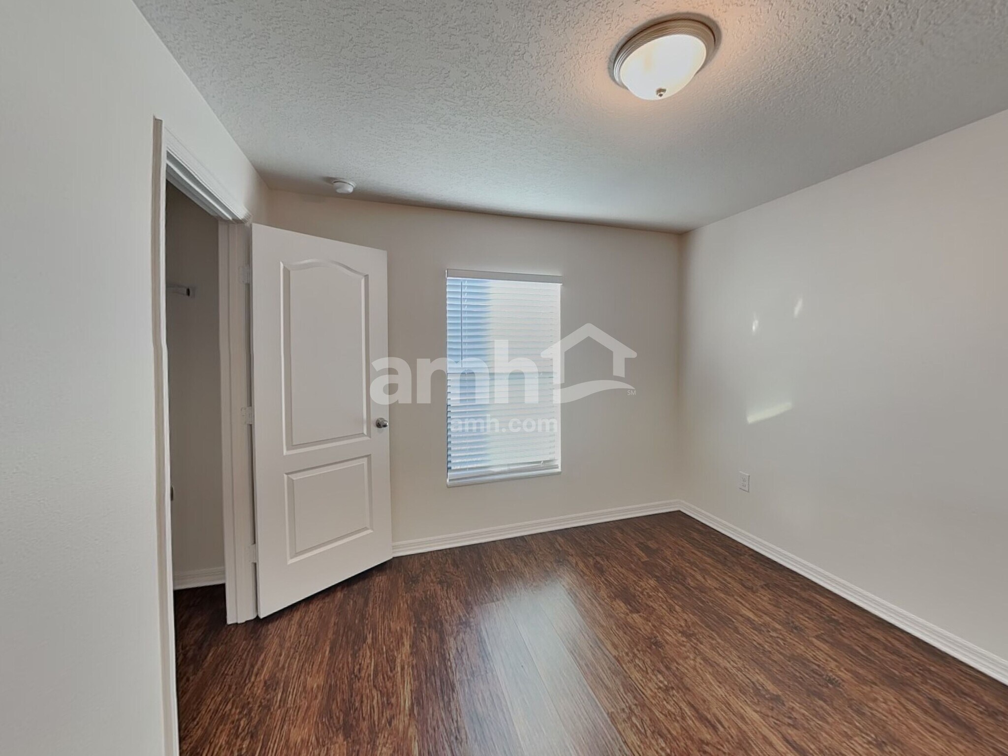 Building Photo - 833 Chatham Walk Dr