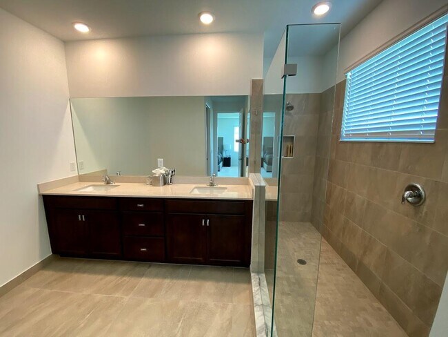 Building Photo - 1136 Wandering Willow Way