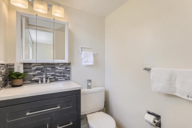 Building Photo - 9250 E Girard Ave