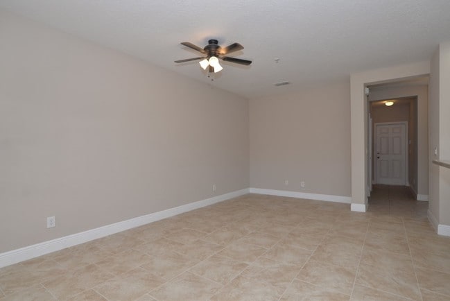 Building Photo - 5460 Caramella Dr