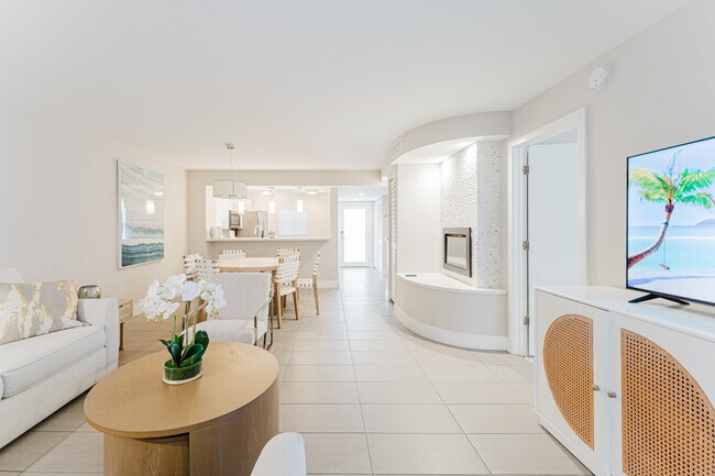 Building Photo - 601 N Ocean Blvd