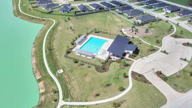 Building Photo - 2007 Woodlark Way