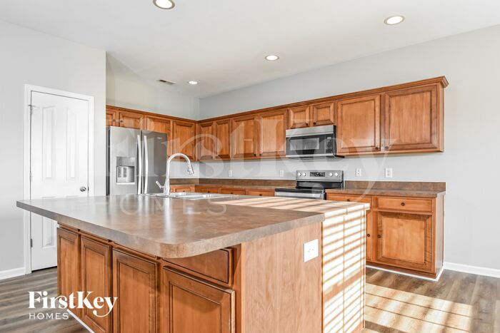 Building Photo - 2486 Ingleside Dr