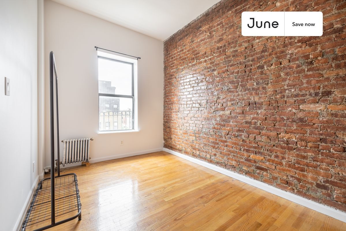 Building Photo - 1507 St Johns Pl