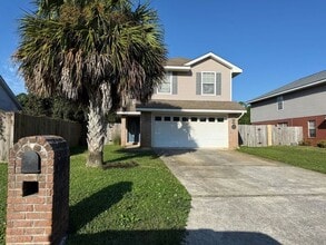 Building Photo - Gulf Breeze - Grand Ridge - 4 bedroom, 2.5...