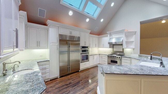 Building Photo - Unfurnished - Custom Built Home | Short-Term Lease