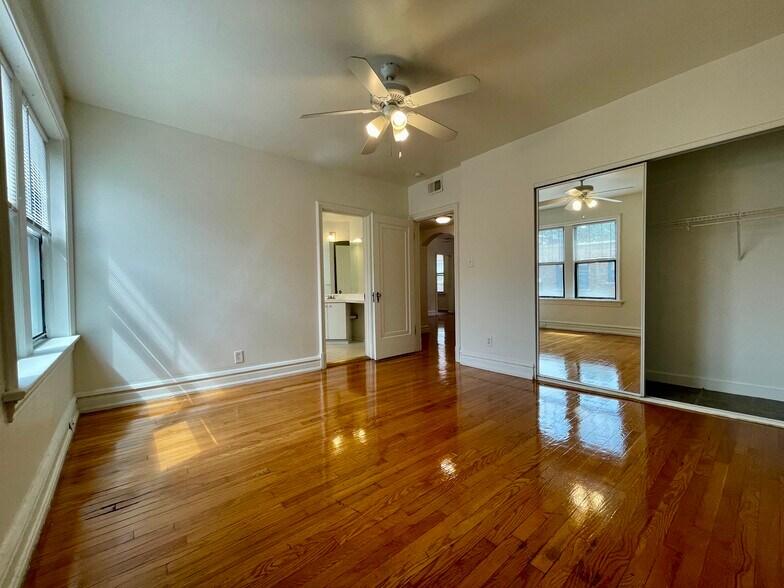 Building Photo - 6238 Southwood Ave