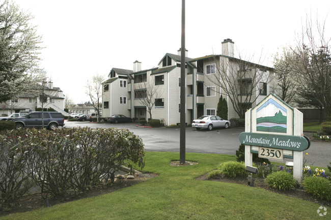 Building Photo - Mountain Meadows Apartments