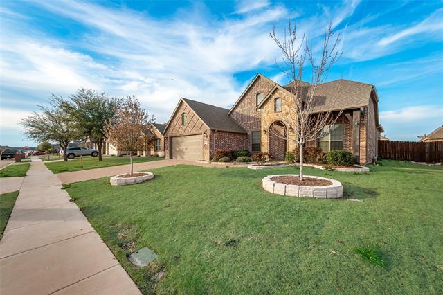 Building Photo - 110 Thoroughbred St