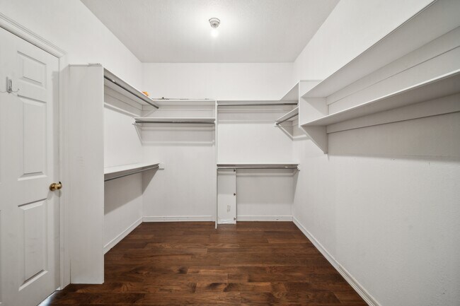 Building Photo - 3301 99th St S