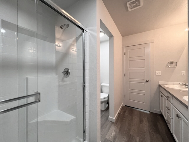 Building Photo - Comfort and Luxury Single Family Home