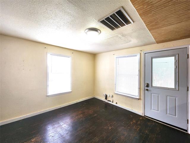 Building Photo - 620 Uland St