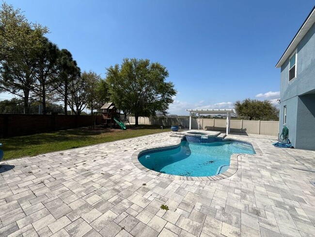 Building Photo - 13110 Moss Park Ridge Dr