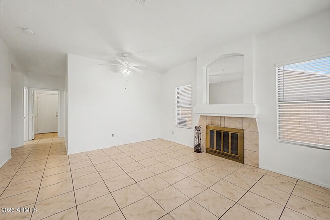 Building Photo - 6947 W Via Del Sol Dr