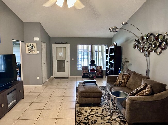 Building Photo - 6273 Tall Cypress Cir