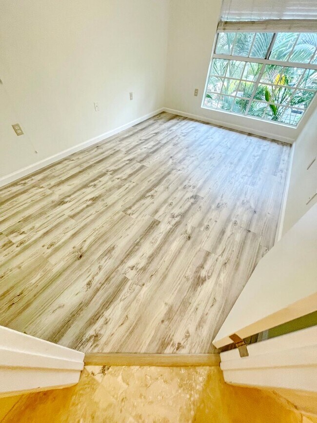 Building Photo - South Maui - Keonekai Villages - Top Floor...
