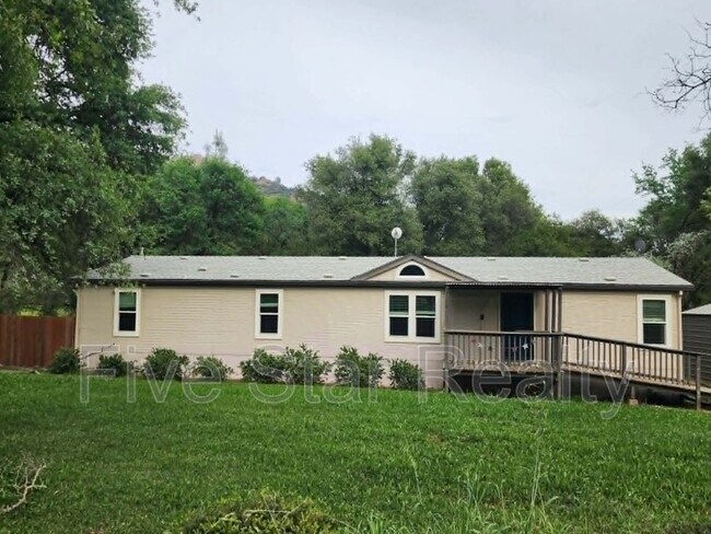 Building Photo - 12051 Kimberly Rd