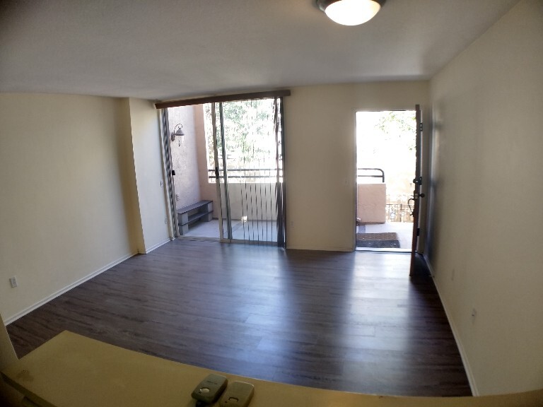 living room without furniture - 3927 Nobel Dr