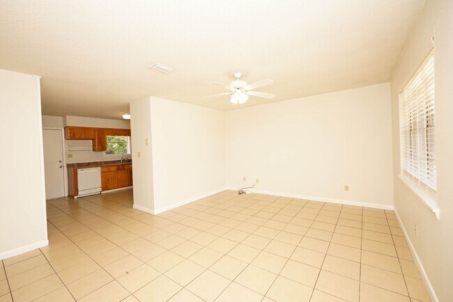 Building Photo - 260 Glenview Ave