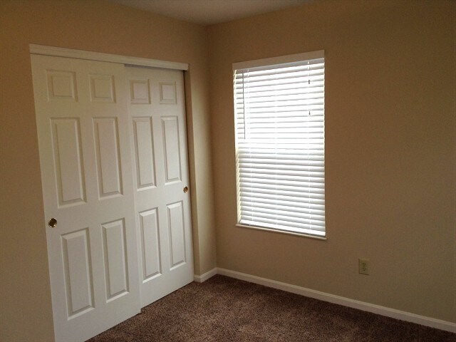 Building Photo - 2209 Springside Ct