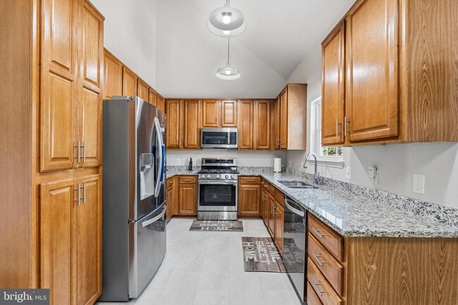 Building Photo - 13922 Rutgers Ct