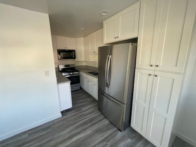 Building Photo - 1314 Scott Dr