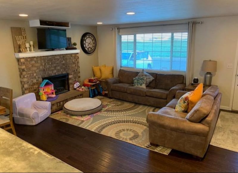 Building Photo - 102 Miles Dr