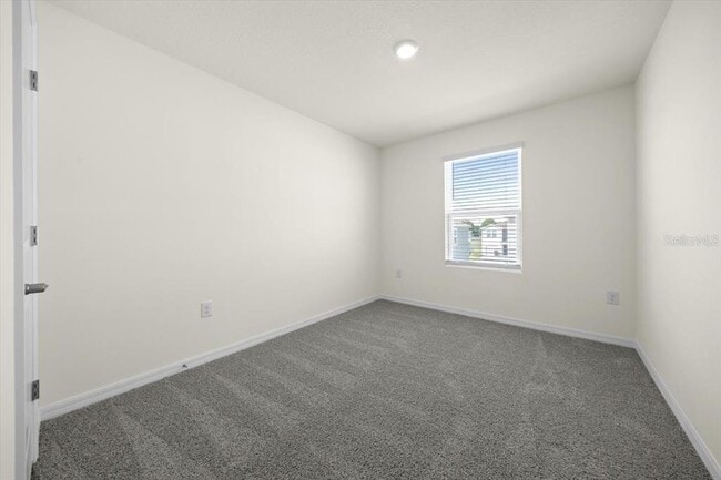 Building Photo - 6584 SW 81st Loop