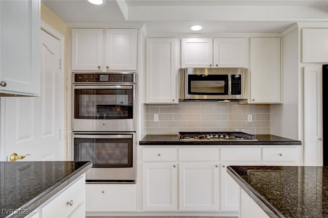 Building Photo - 2707 Mallard Landing Ave