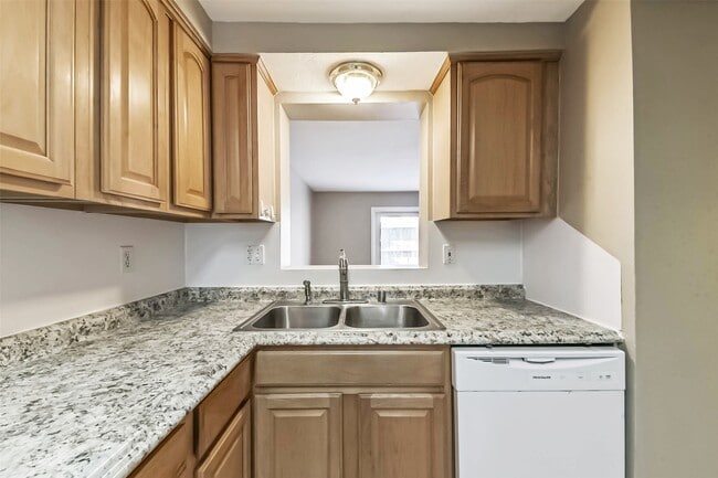 Building Photo - 11525 Burdine St