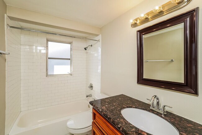 Building Photo - 11115 Areca Dr